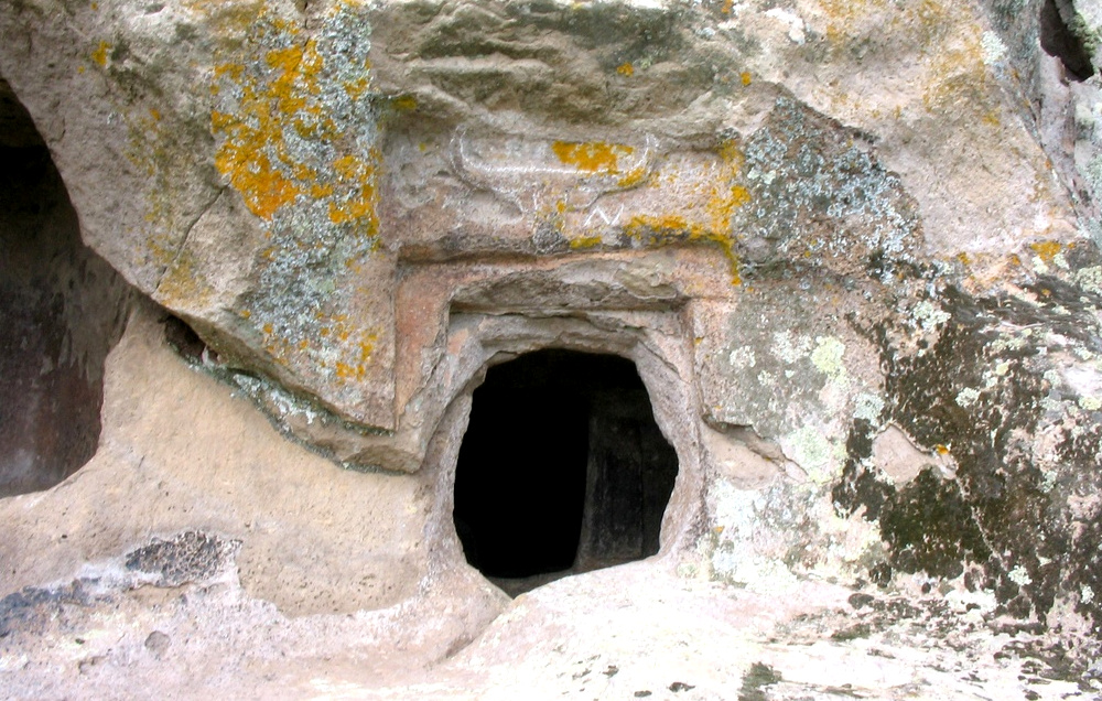 Nughedu Santa Vittoria, Necropoli di Sas Arzolas de Goi