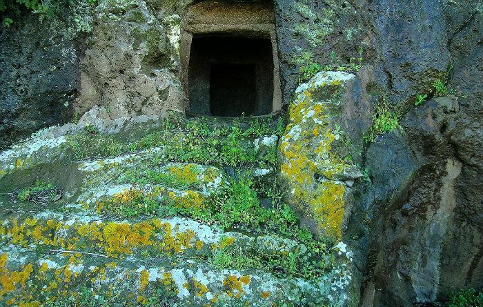 Busachi, Necropoli di Campu Maiore