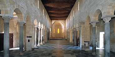 Crèsias romànicas