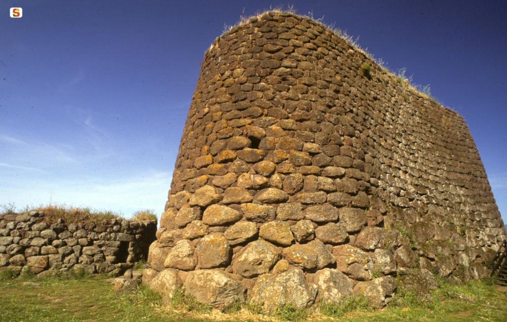 Abbasanta, Nuraghe Losa